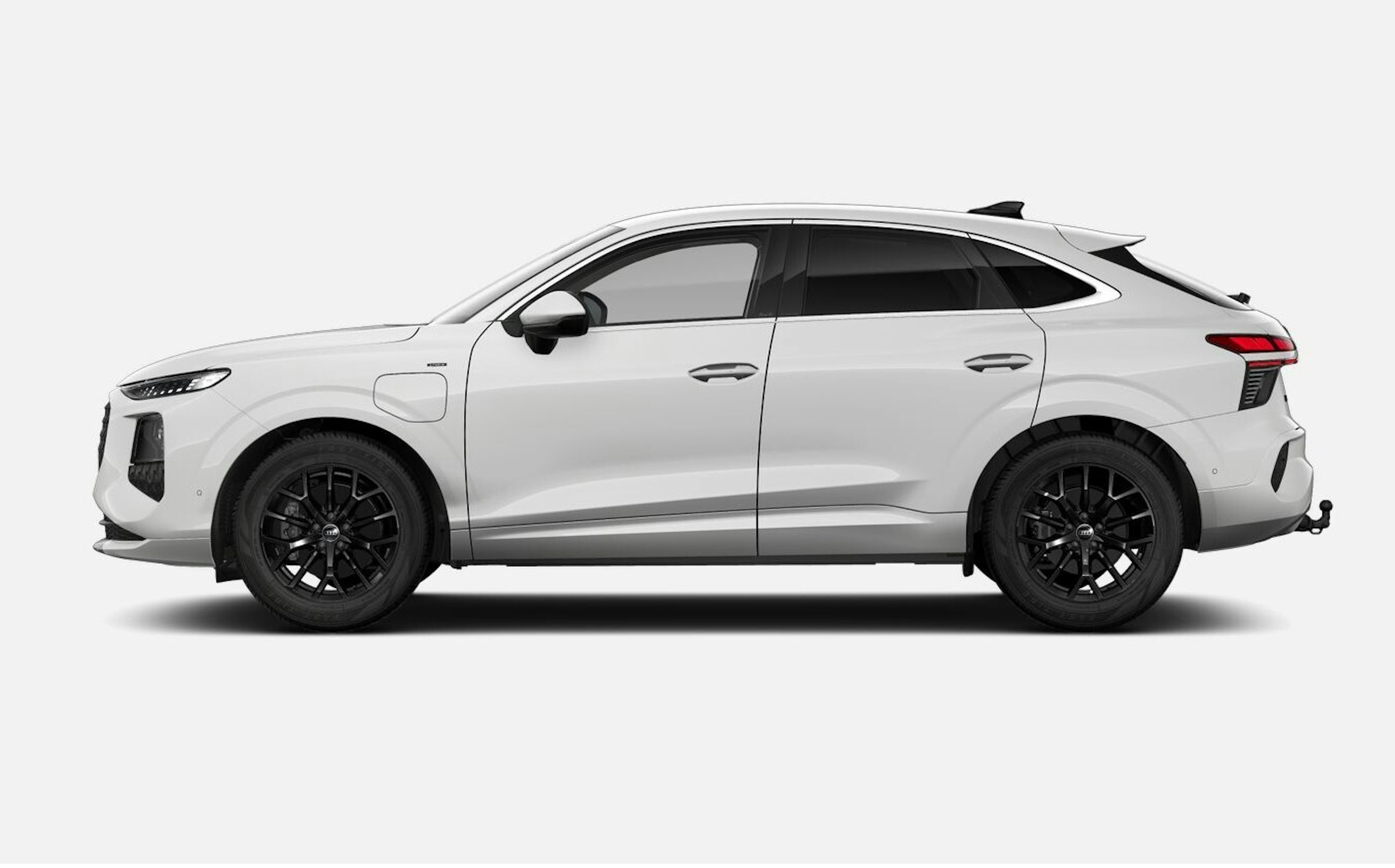 valkoinen Audi Q3 2026 kuva 2.