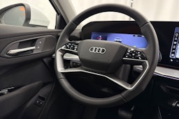 valkoinen Audi Q3 2026 kuva 13.