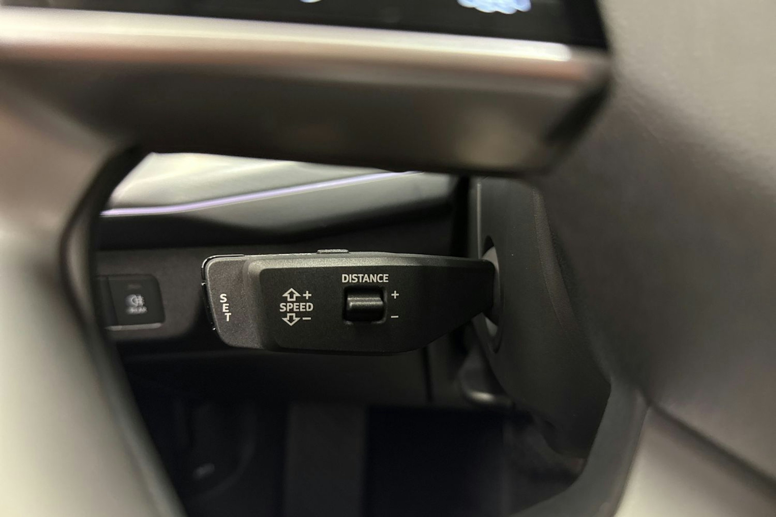 valkoinen Audi Q3 2026 kuva 17.