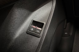 valkoinen Audi Q3 2026 kuva 20.