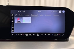 valkoinen Audi Q3 2026 kuva 27.