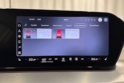 valkoinen Audi Q3 2026 kuva 29.