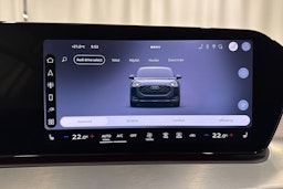 valkoinen Audi Q3 2026 kuva 31.