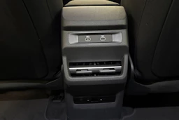 met. harmaa Audi Q3 2026 kuva 15.