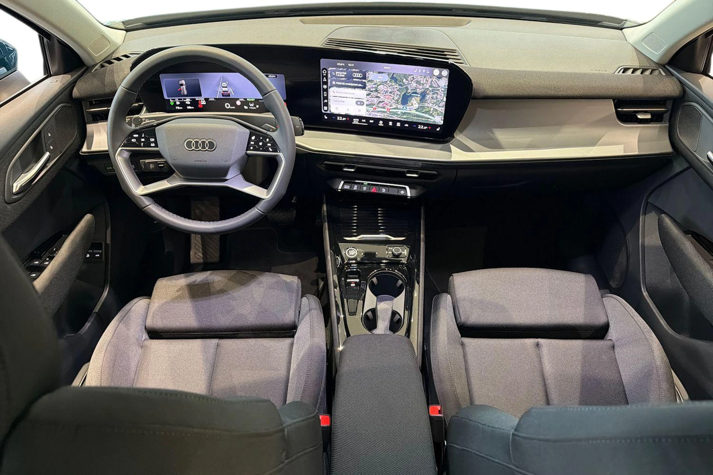 met. sininen Audi Q3 2026 kuva 7.