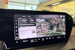 met. sininen Audi Q3 2026 kuva 12.