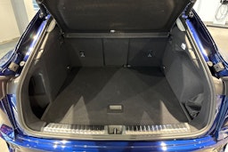 met. sininen Audi Q3 2026 kuva 12.