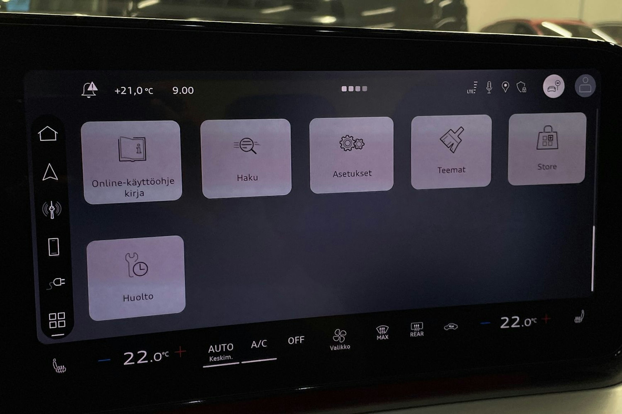 met. musta Audi Q3 2026 kuva 21.