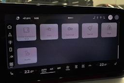 met. musta Audi Q3 2026 kuva 21.