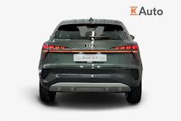 sage vihreä Audi Q3 2026 kuva 3.