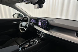 sage vihreä Audi Q3 2026 kuva 11.