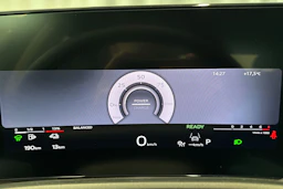 sage vihreä Audi Q3 2026 kuva 21.