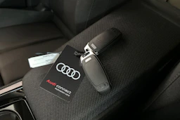 sage vihreä Audi Q3 2026 kuva 29.