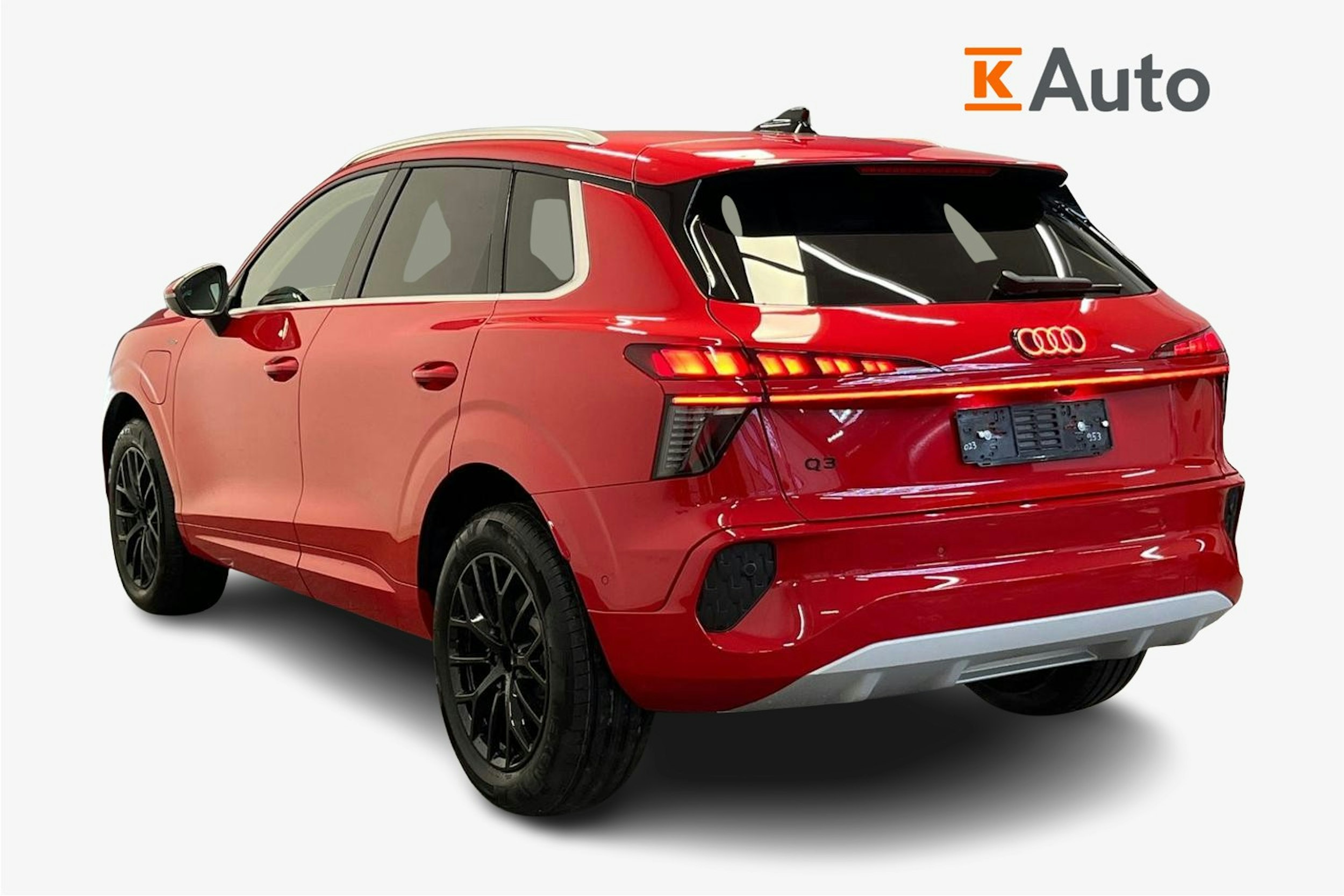 progressive punainen Audi Q3 2026 kuva 2.