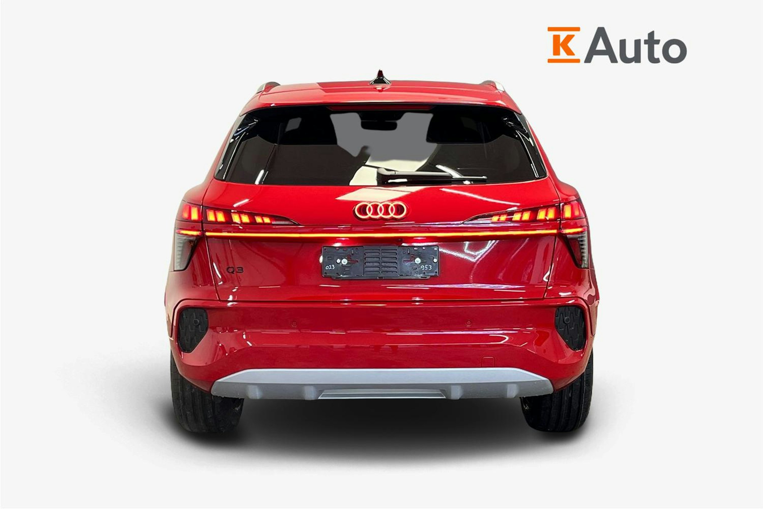 progressive punainen Audi Q3 2026 kuva 3.