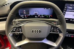 progressive punainen Audi Q3 2026 kuva 17.