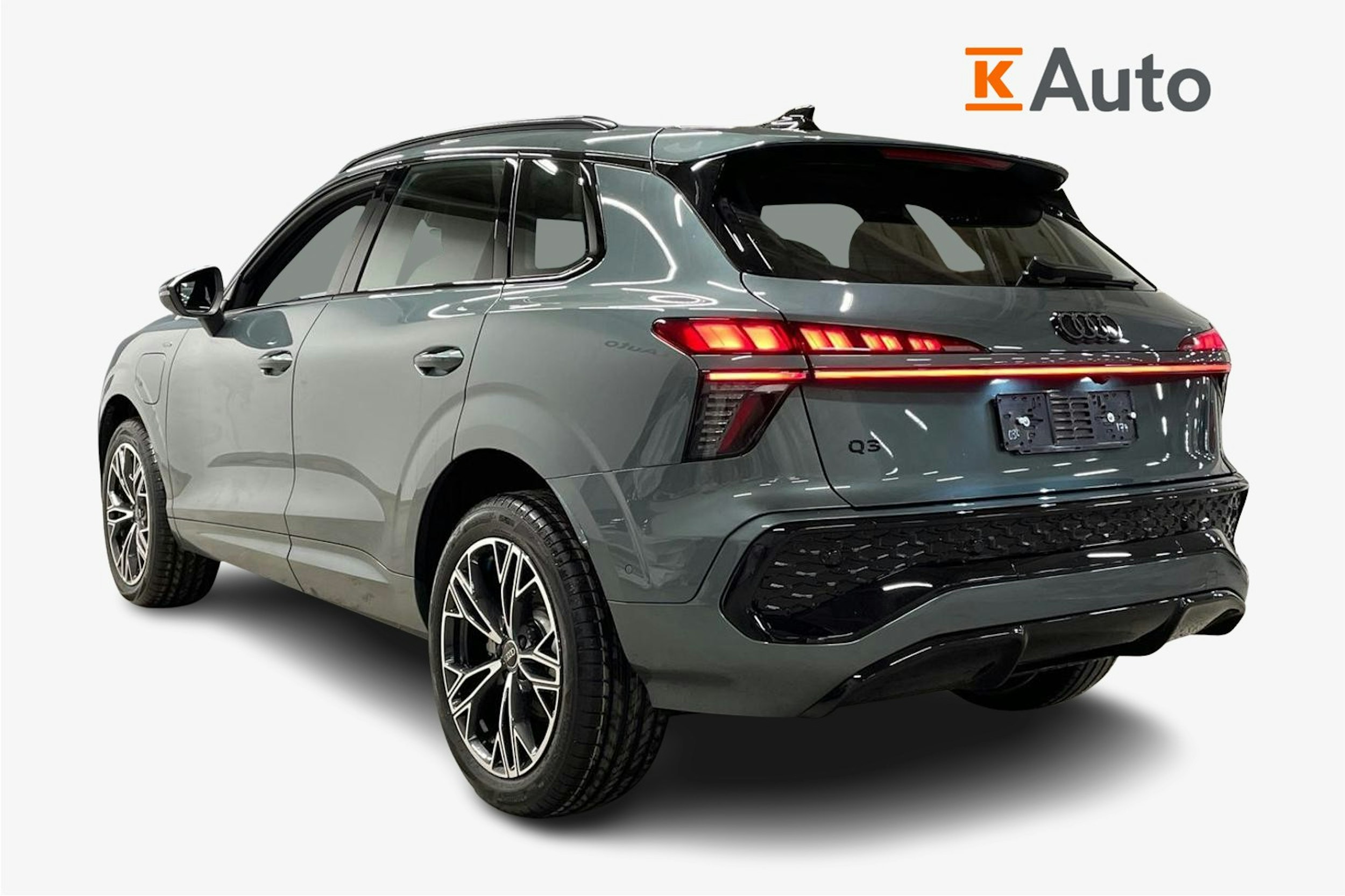 vihreä Audi Q3 2026 kuva 2.