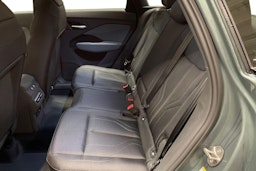 vihreä Audi Q3 2026 kuva 8.