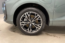 vihreä Audi Q3 2026 kuva 10.