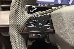 vihreä Audi Q3 2026 kuva 13.