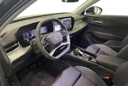 musta Audi Q3 2026 kuva 6.