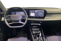 musta Audi Q3 2026 kuva 7.