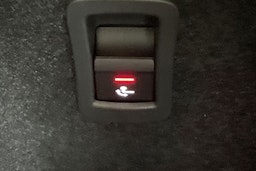 musta Audi Q3 2026 kuva 15.