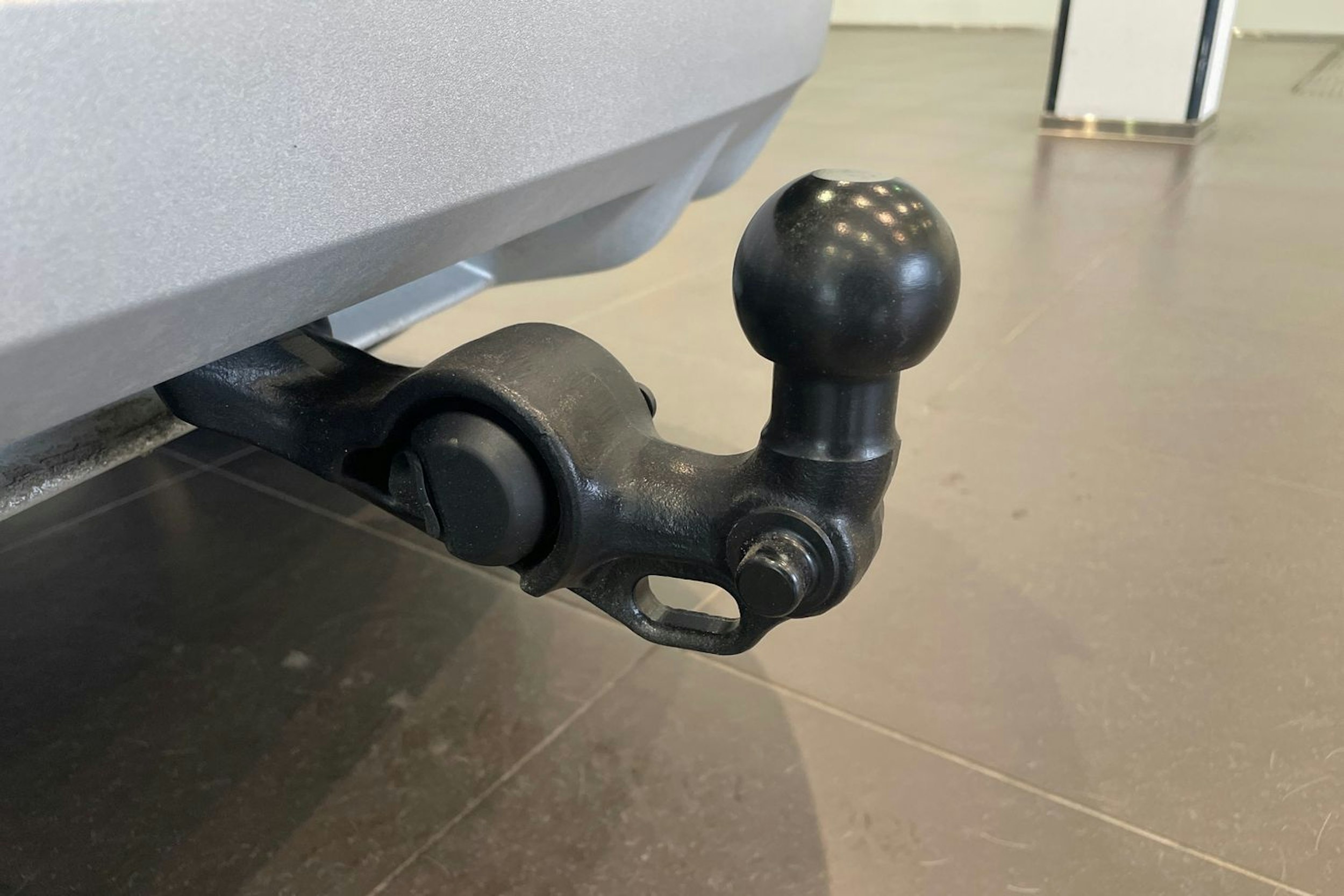 musta Audi Q3 2026 kuva 18.