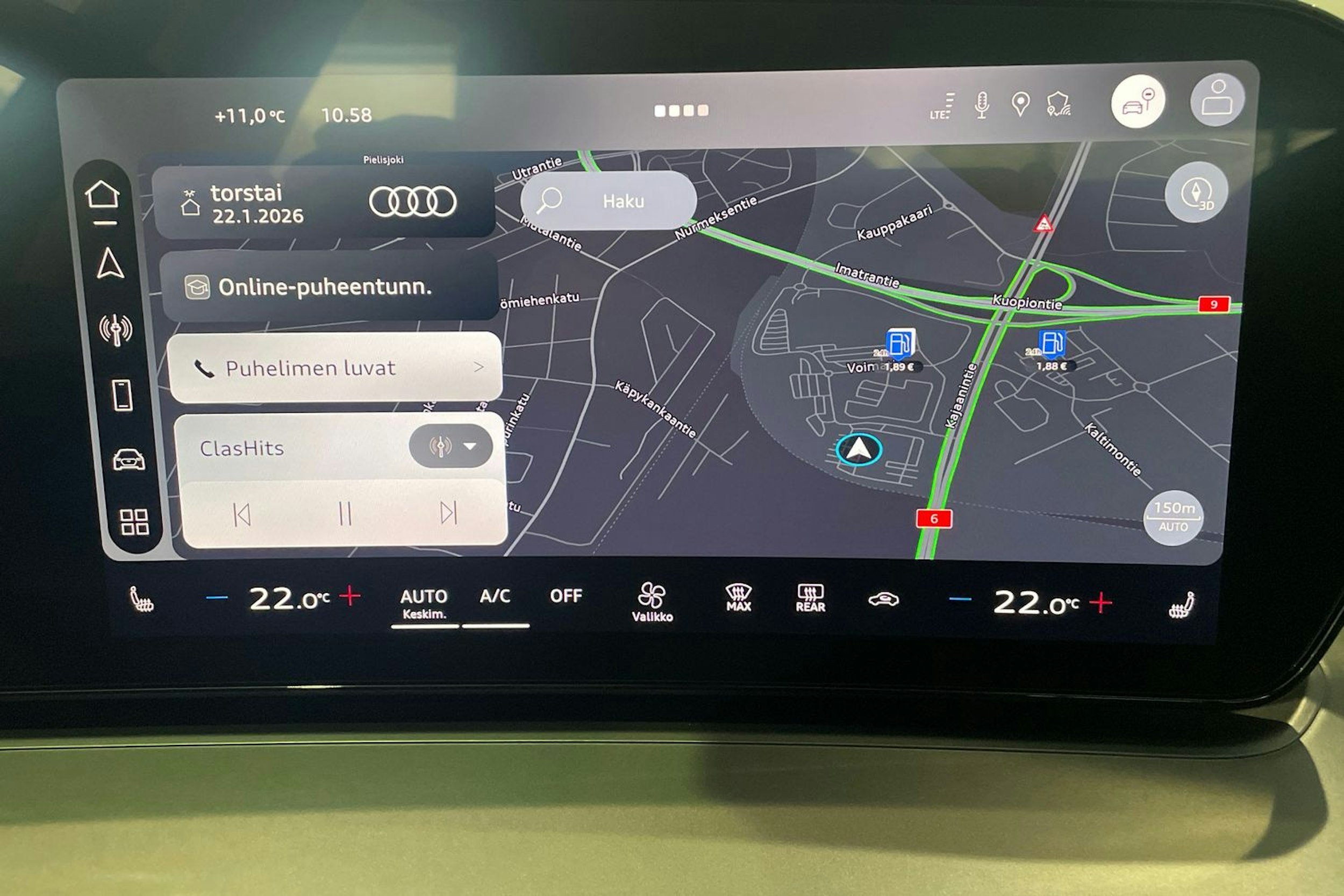 musta Audi Q3 2026 kuva 26.