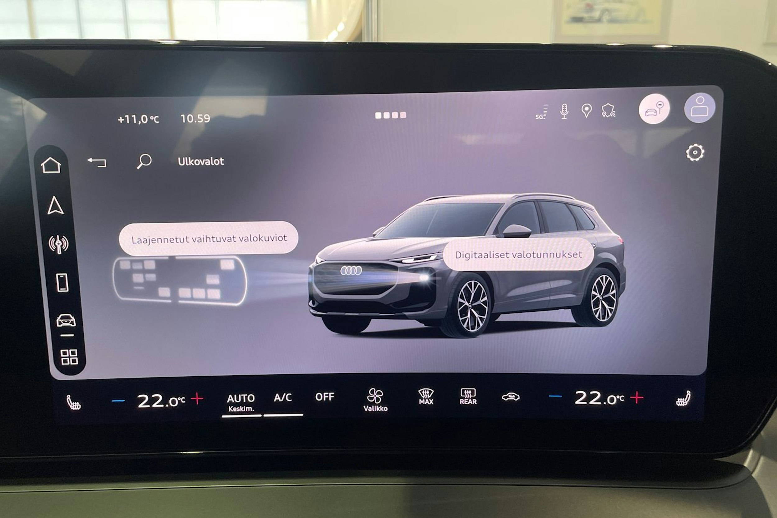 musta Audi Q3 2026 kuva 29.