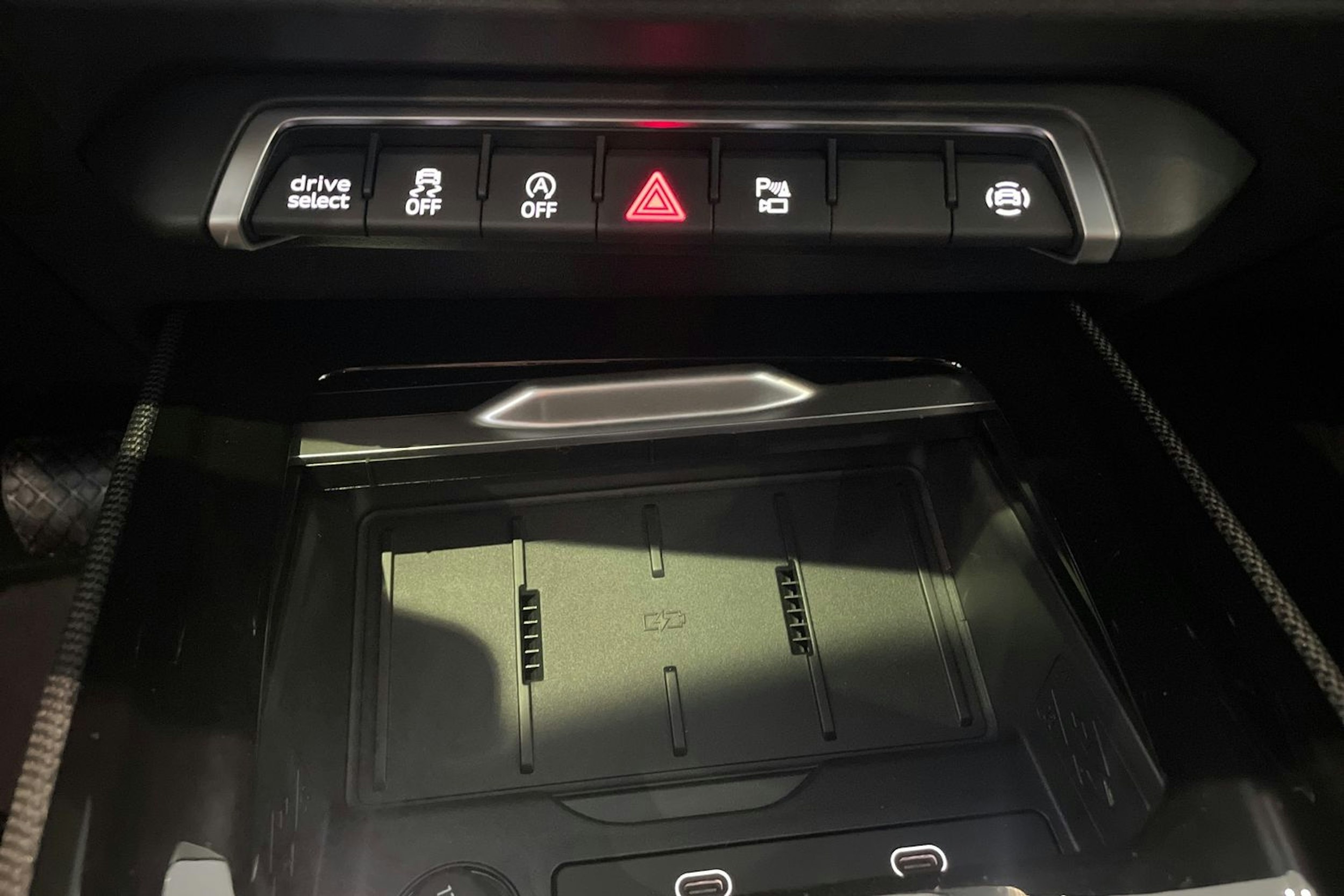 musta Audi Q3 2026 kuva 30.