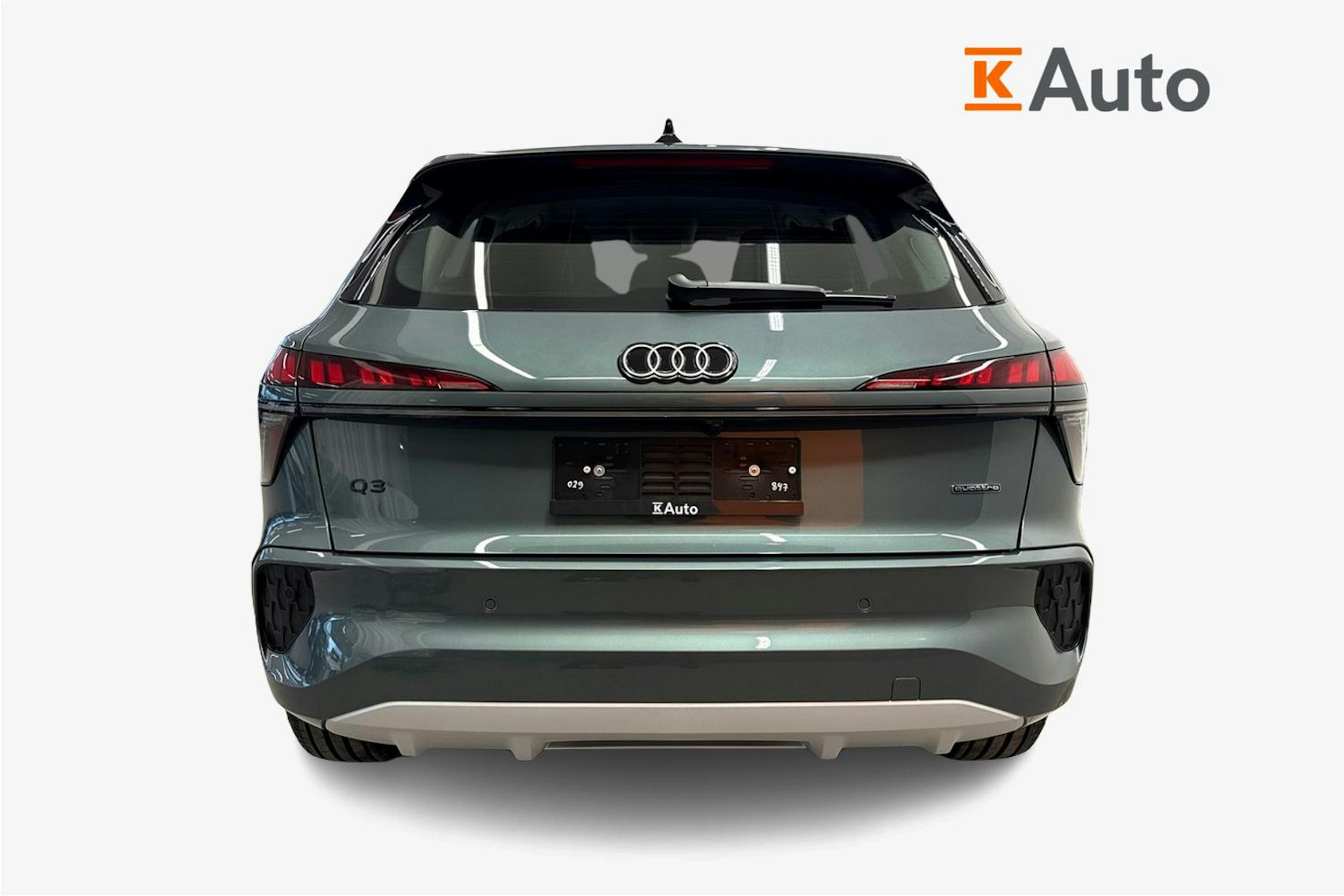 met. vihreä Audi Q3 2026 kuva 3.