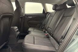 met. vihreä Audi Q3 2026 kuva 11.