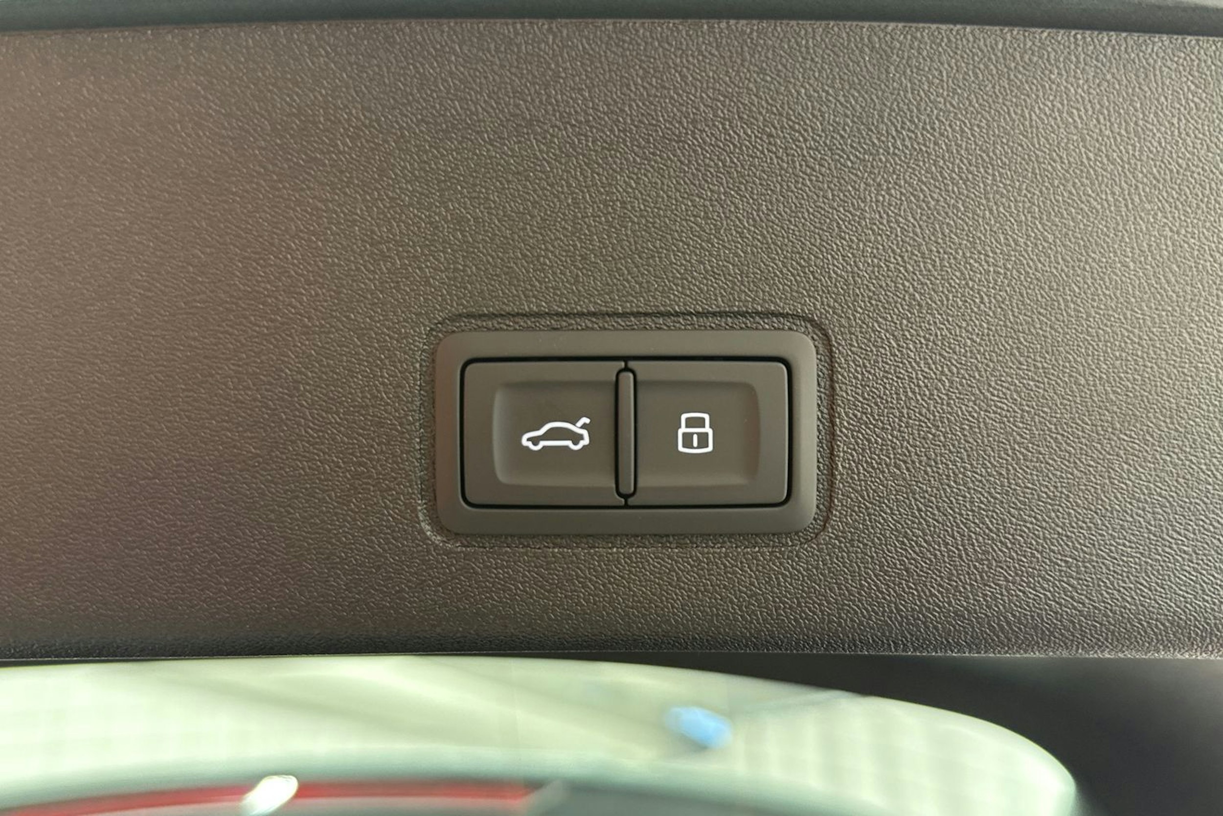 met. vihreä Audi Q3 2026 kuva 14.