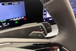 met. vihreä Audi Q3 2026 kuva 18.