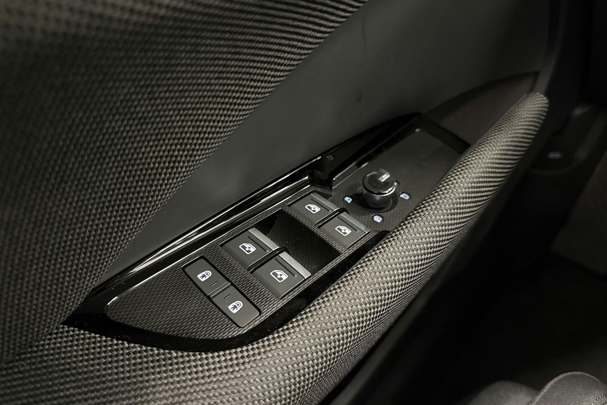 met. vihreä Audi Q3 2026 kuva 21.