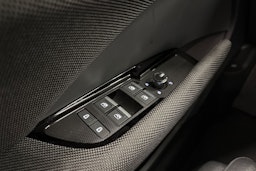 met. vihreä Audi Q3 2026 kuva 21.