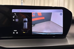 met. vihreä Audi Q3 2026 kuva 25.