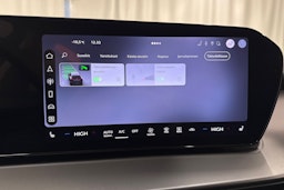 met. vihreä Audi Q3 2026 kuva 31.