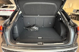 harmaa Audi Q3 2026 kuva 14.