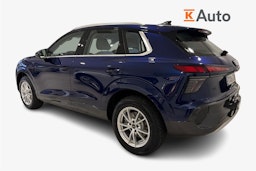 sininen Audi Q3 2026 kuva 2.