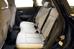 sininen Audi Q3 2026 kuva 6.