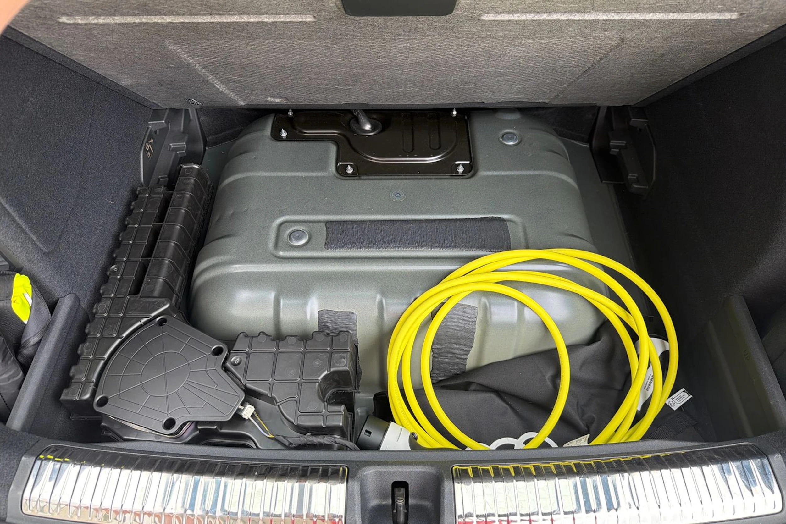 sininen Audi Q3 2026 kuva 18.