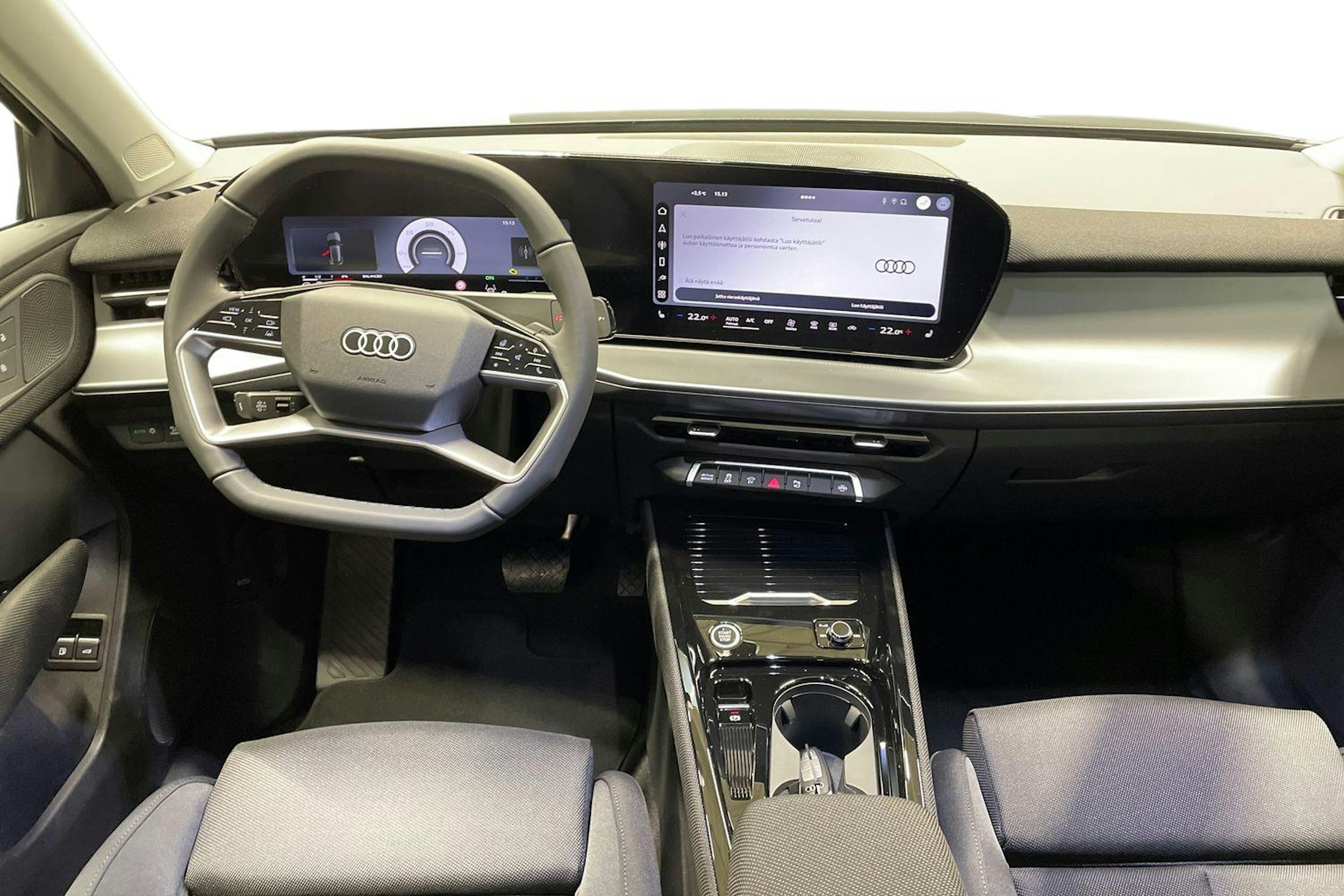 musta Audi Q3 2026 kuva 9.