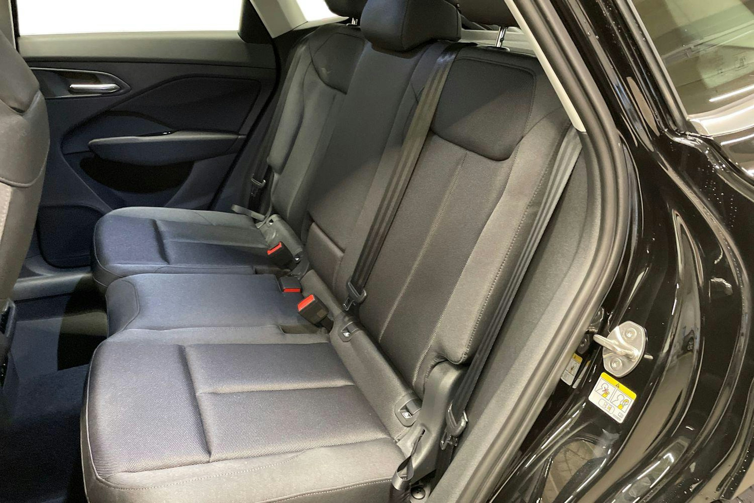 musta Audi Q3 2026 kuva 10.