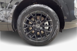 musta Audi Q3 2026 kuva 11.