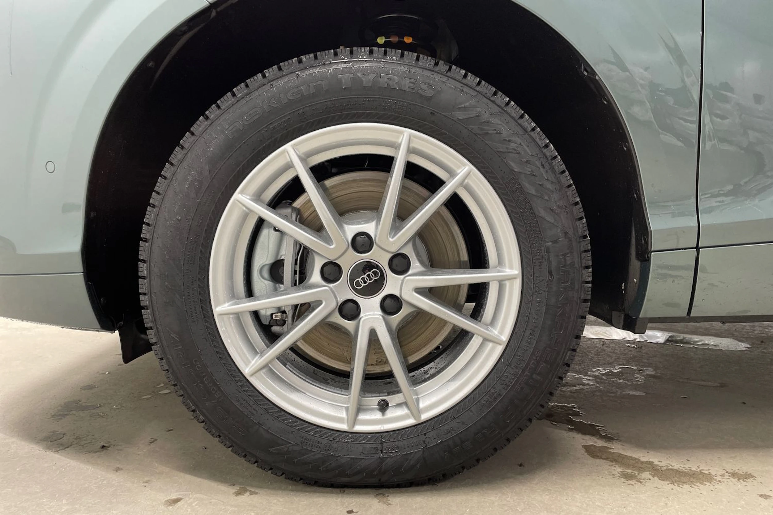 vihreä Audi Q3 2026 kuva 6.