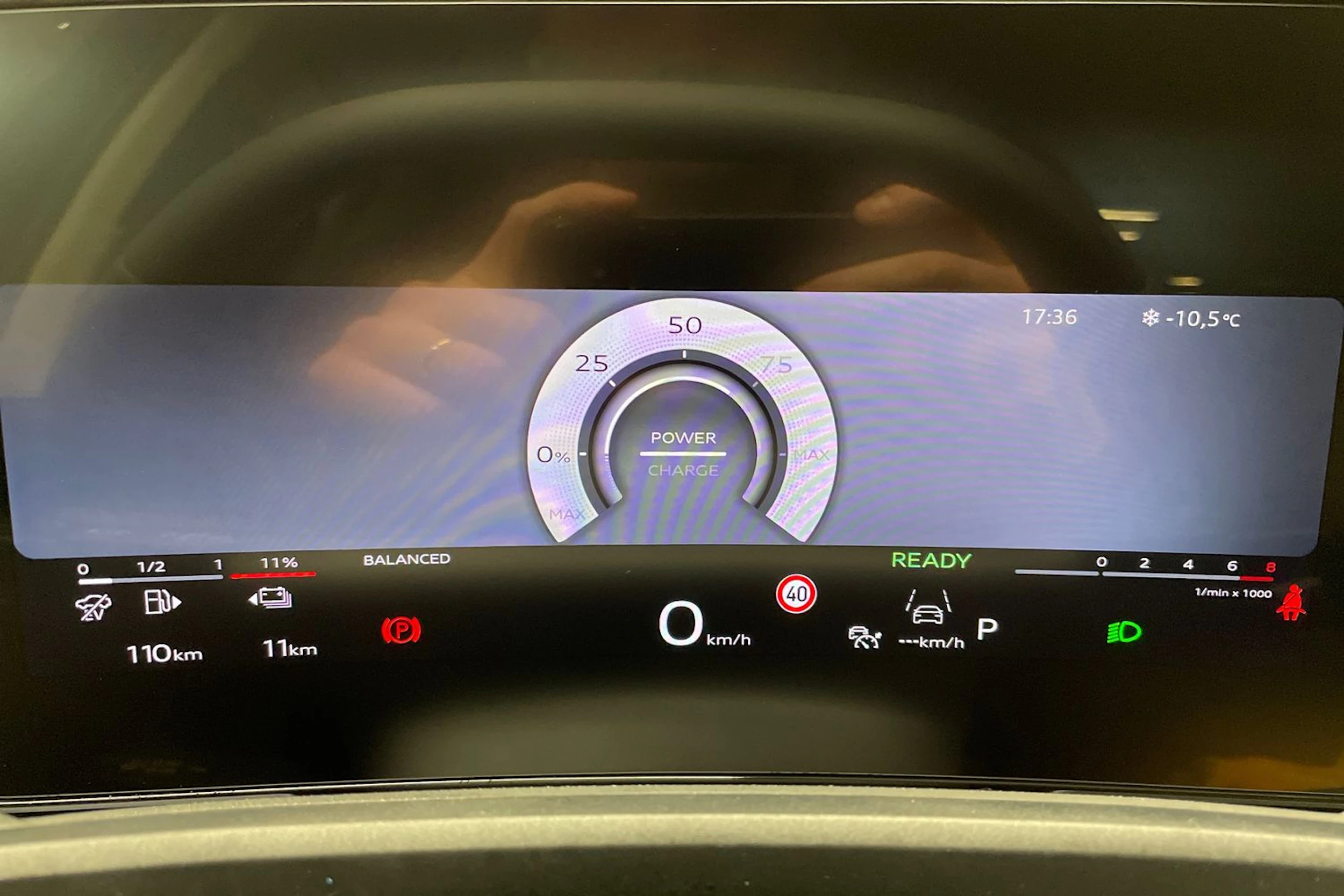 vihreä Audi Q3 2026 kuva 8.