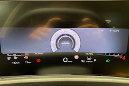 vihreä Audi Q3 2026 kuva 8.