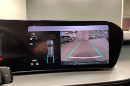 vihreä Audi Q3 2026 kuva 10.